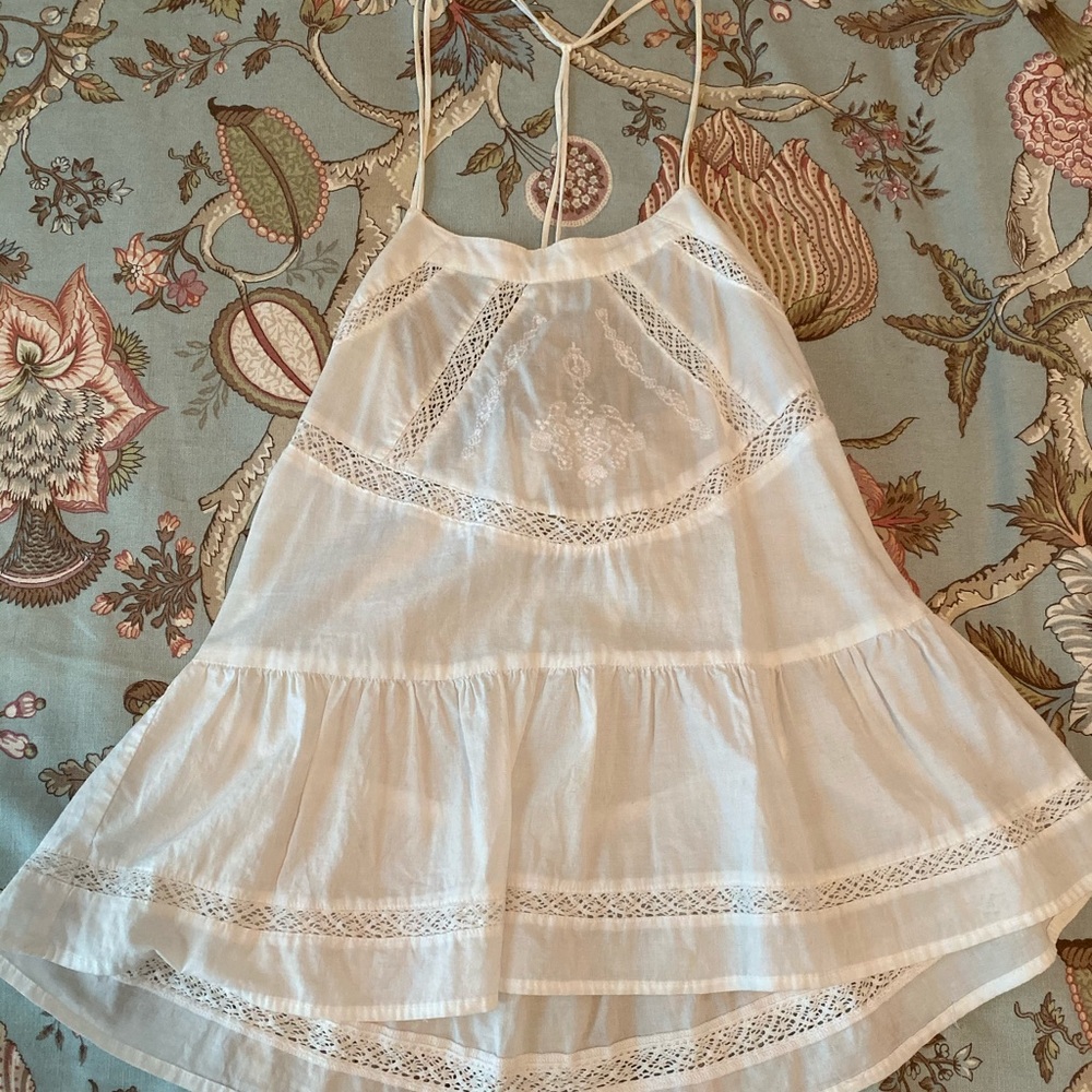 White summer top. Very good condition